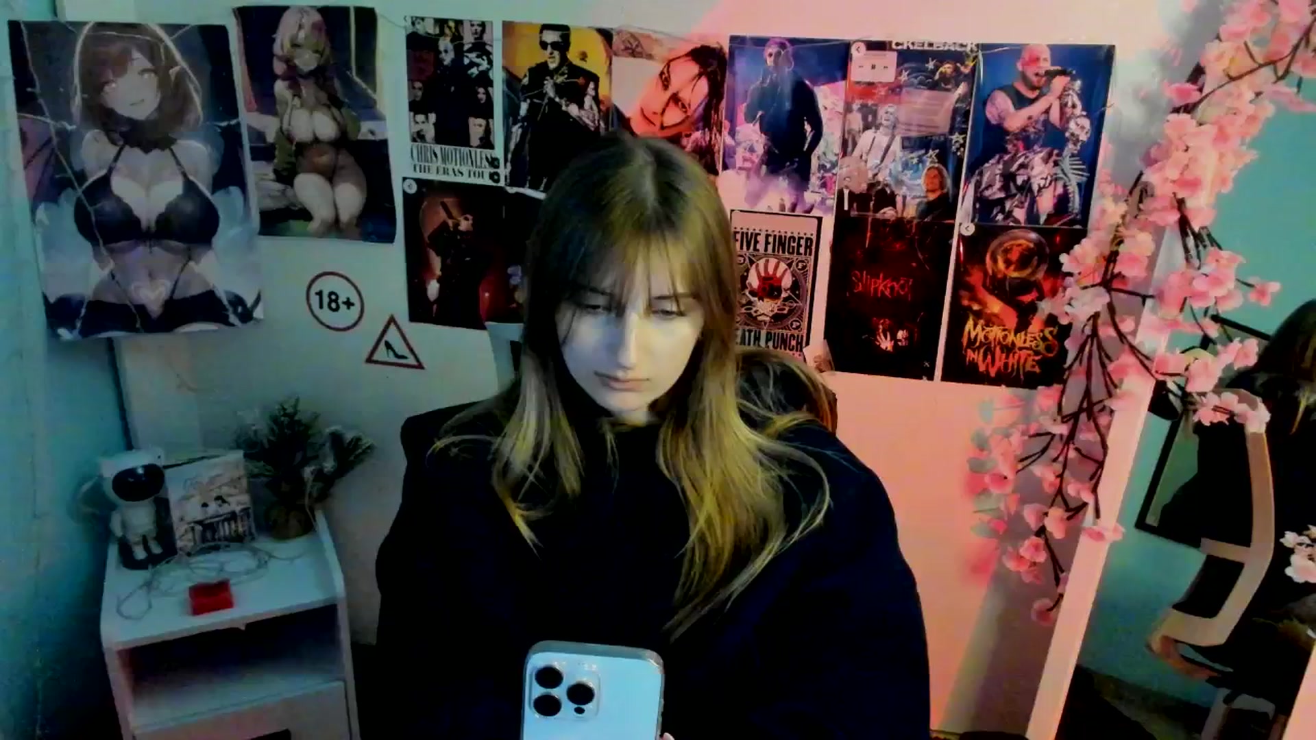 Gallery image thumbnail from Lisa_Star_'s myfreecams stream on, 11/20/2025, 12:12 image 2 of 20