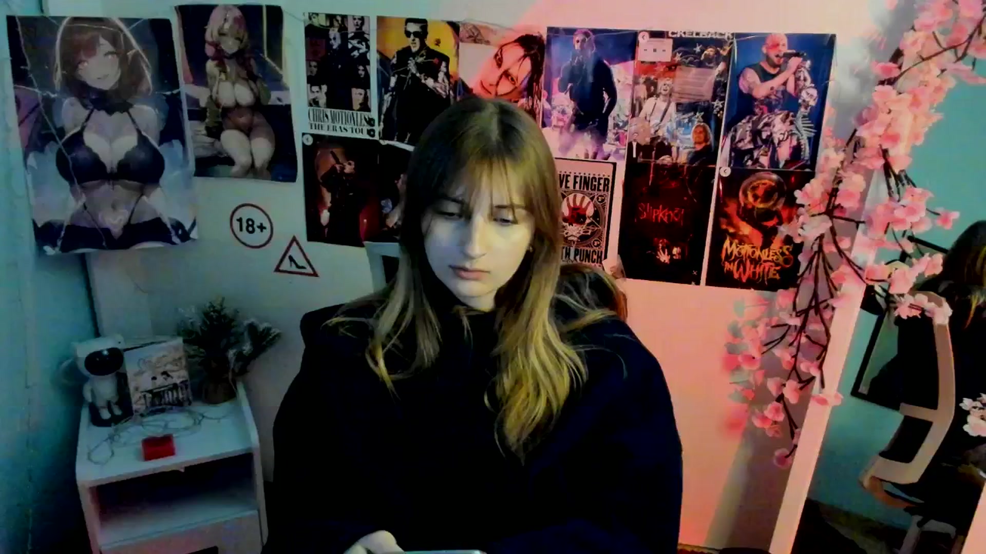 Gallery image thumbnail from Lisa_Star_'s myfreecams stream on, 11/20/2025, 12:12 image 1 of 20