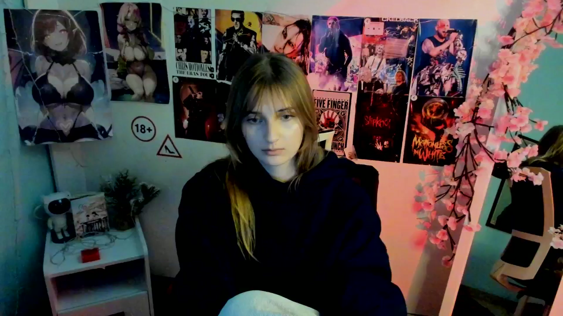 Gallery image thumbnail from Lisa_Star_'s myfreecams stream on, 11/20/2025, 12:12 image 8 of 20