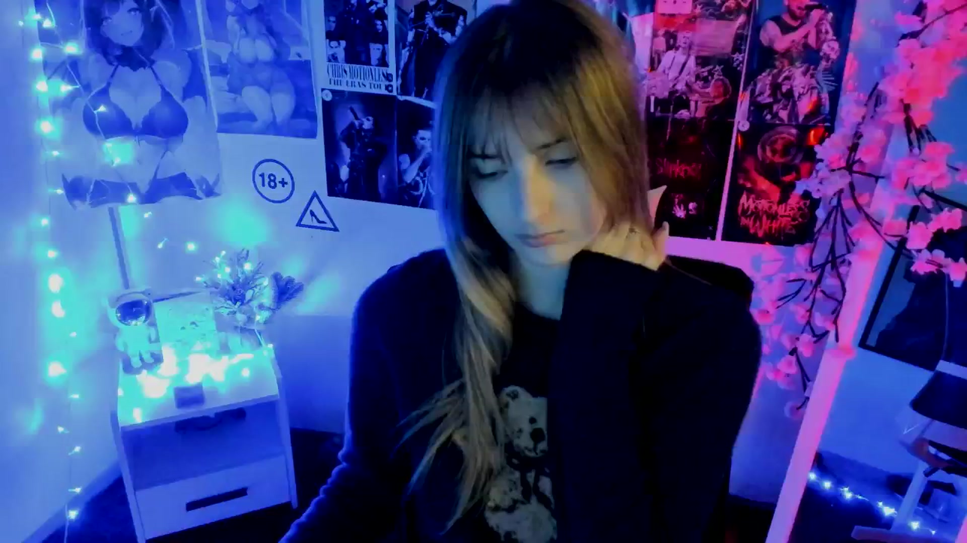 Gallery image thumbnail from Lisa_Star_'s myfreecams stream on, 11/22/2025, 13:41 image 20 of 20