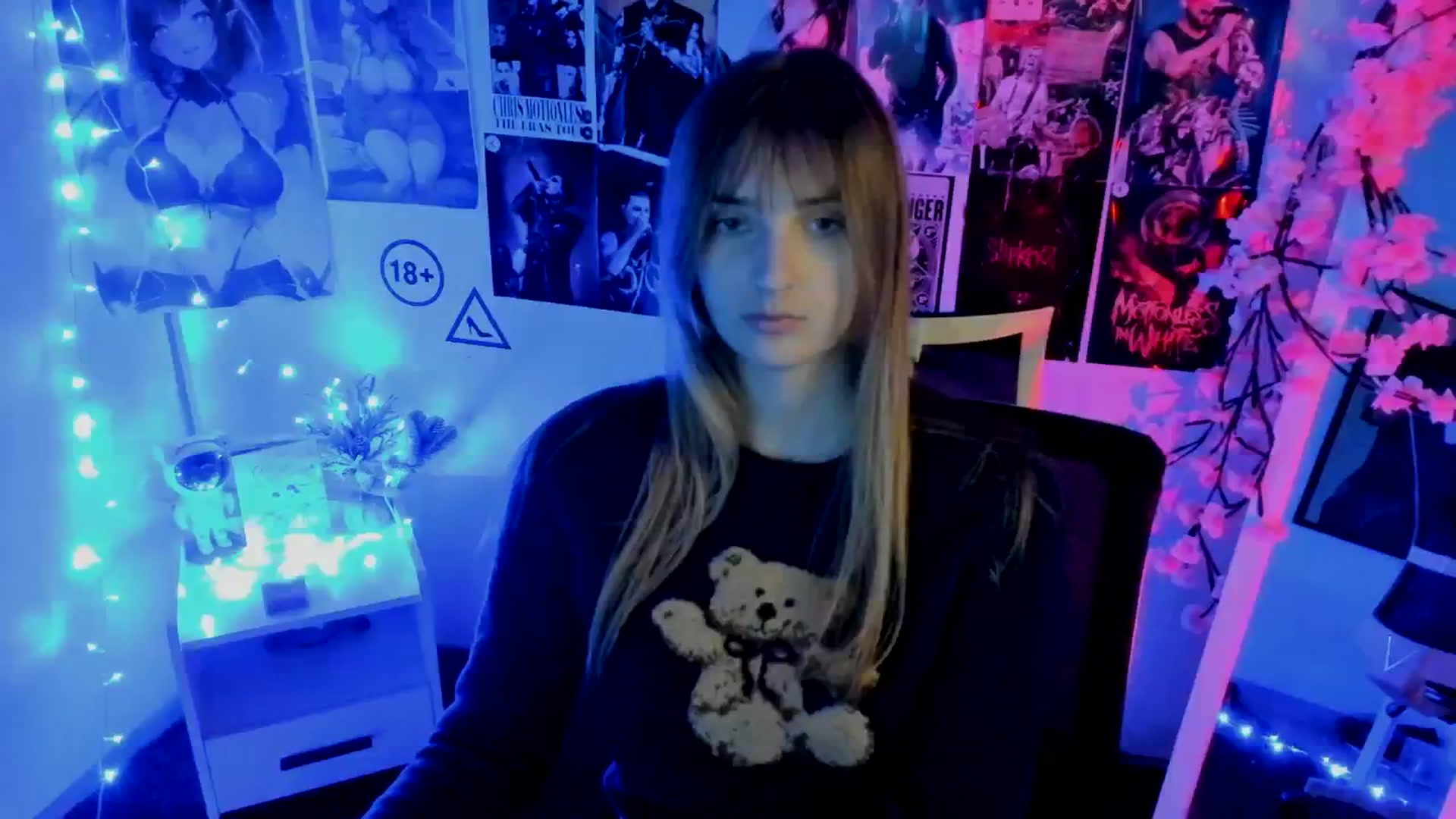Gallery image thumbnail from Lisa_Star_'s myfreecams stream on, 11/22/2025, 13:41 image 12 of 20