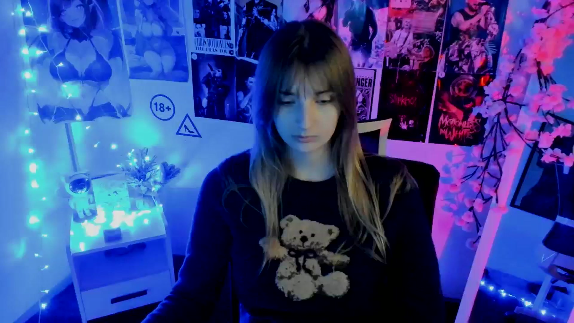 Gallery image thumbnail from Lisa_Star_'s myfreecams stream on, 11/22/2025, 13:41 image 5 of 20
