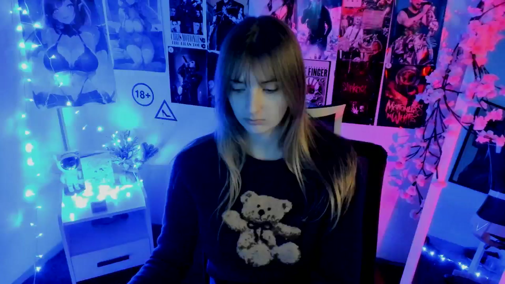 Gallery image thumbnail from Lisa_Star_'s myfreecams stream on, 11/22/2025, 13:41 image 10 of 20