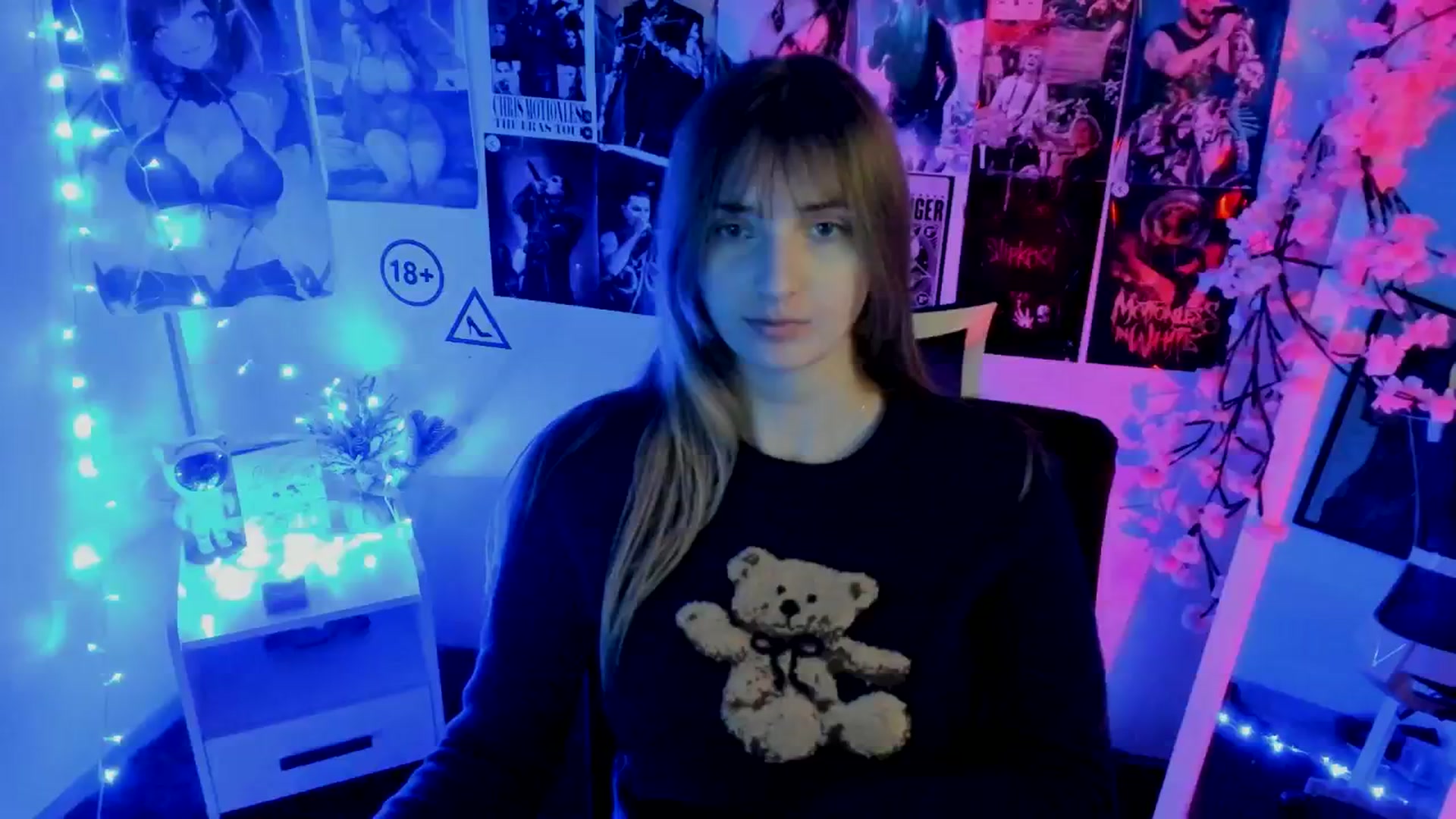 Gallery image thumbnail from Lisa_Star_'s myfreecams stream on, 11/22/2025, 13:41 image 11 of 20