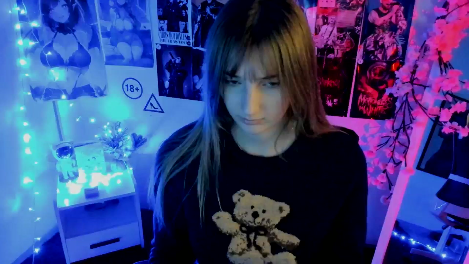 Gallery image thumbnail from Lisa_Star_'s myfreecams stream on, 11/22/2025, 14:41 image 10 of 20