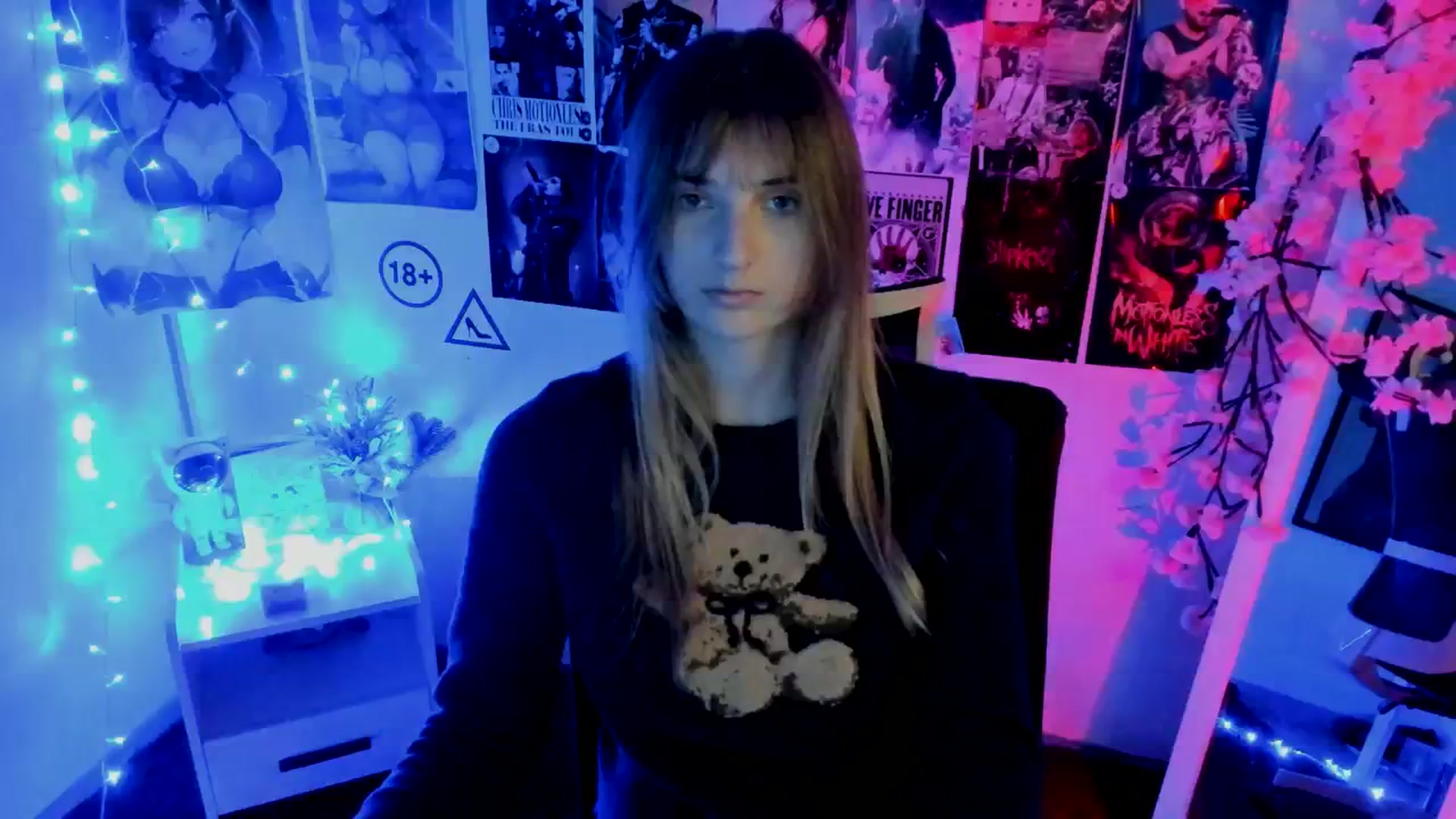 Gallery image thumbnail from Lisa_Star_'s myfreecams stream on, 11/22/2025, 14:41 image 9 of 20