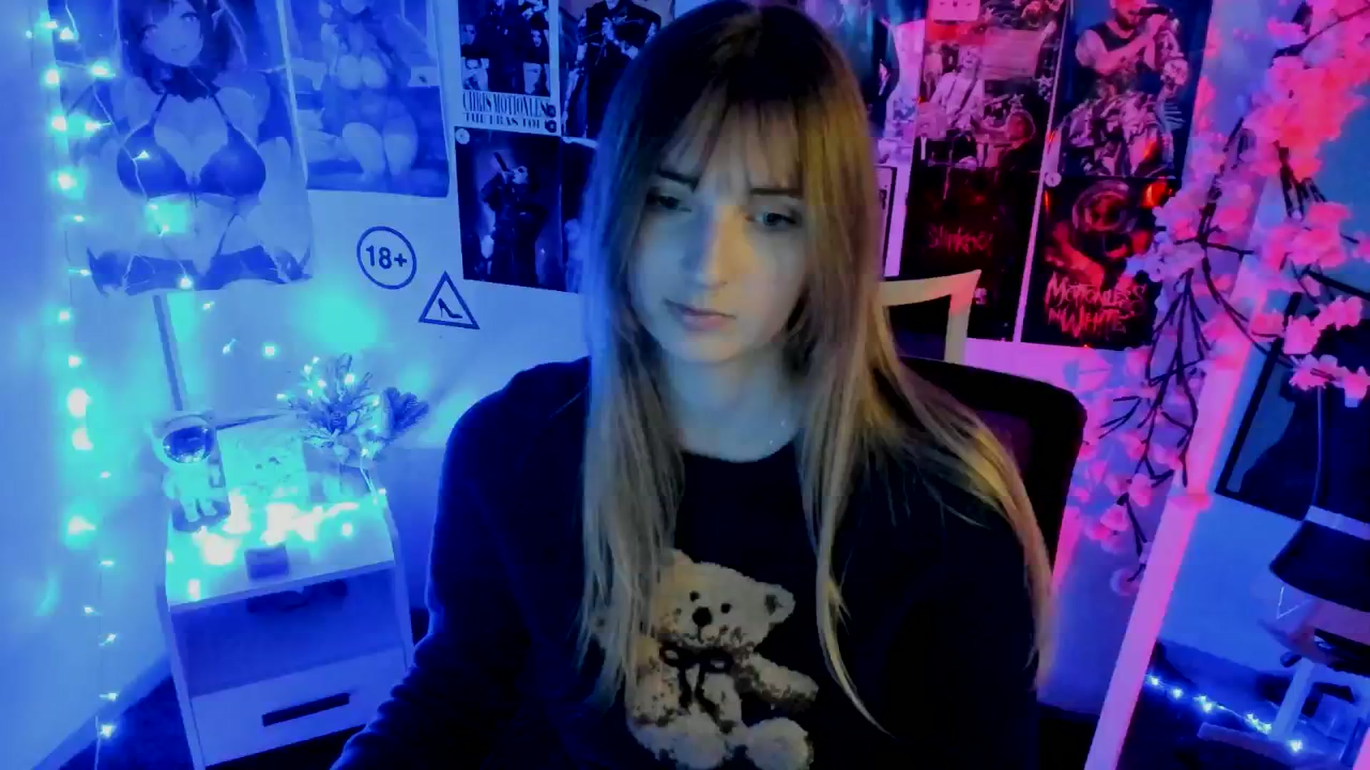 Gallery image thumbnail from Lisa_Star_'s myfreecams stream on, 11/22/2025, 14:41 image 17 of 20