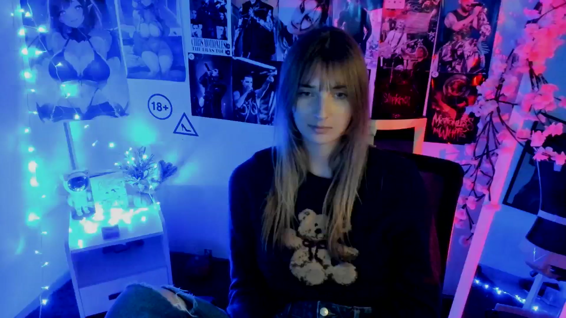 Gallery image thumbnail from Lisa_Star_'s myfreecams stream on, 11/22/2025, 15:26 image 8 of 20