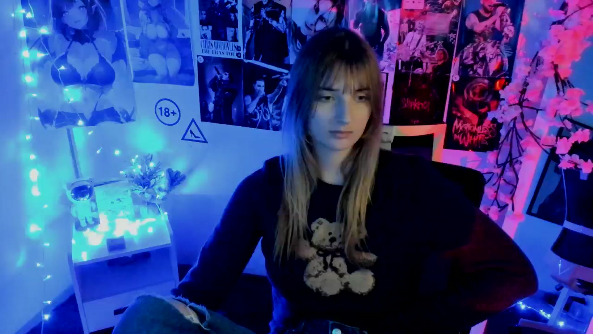Gallery image thumbnail from Lisa_Star_'s myfreecams stream on, 11/22/2025, 15:26 image 7 of 20