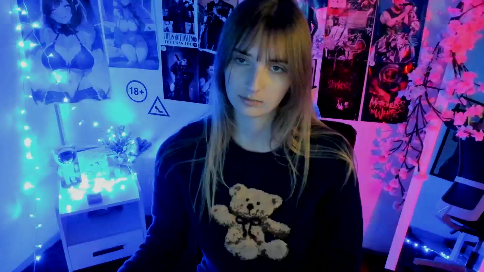 Gallery image thumbnail from Lisa_Star_'s myfreecams stream on, 11/22/2025, 15:26 image 20 of 20