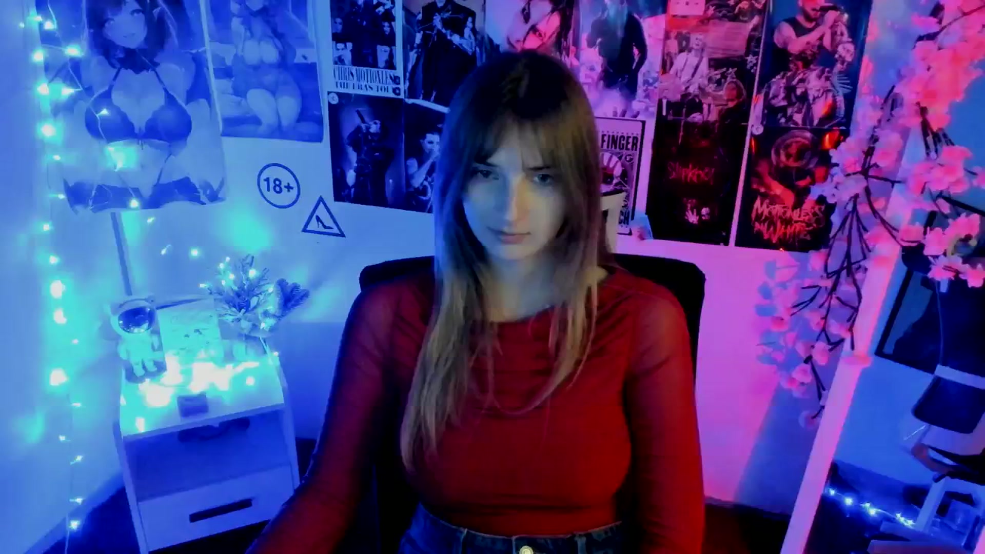 Gallery image thumbnail from Lisa_Star_'s myfreecams stream on, 11/22/2025, 17:28 image 13 of 20