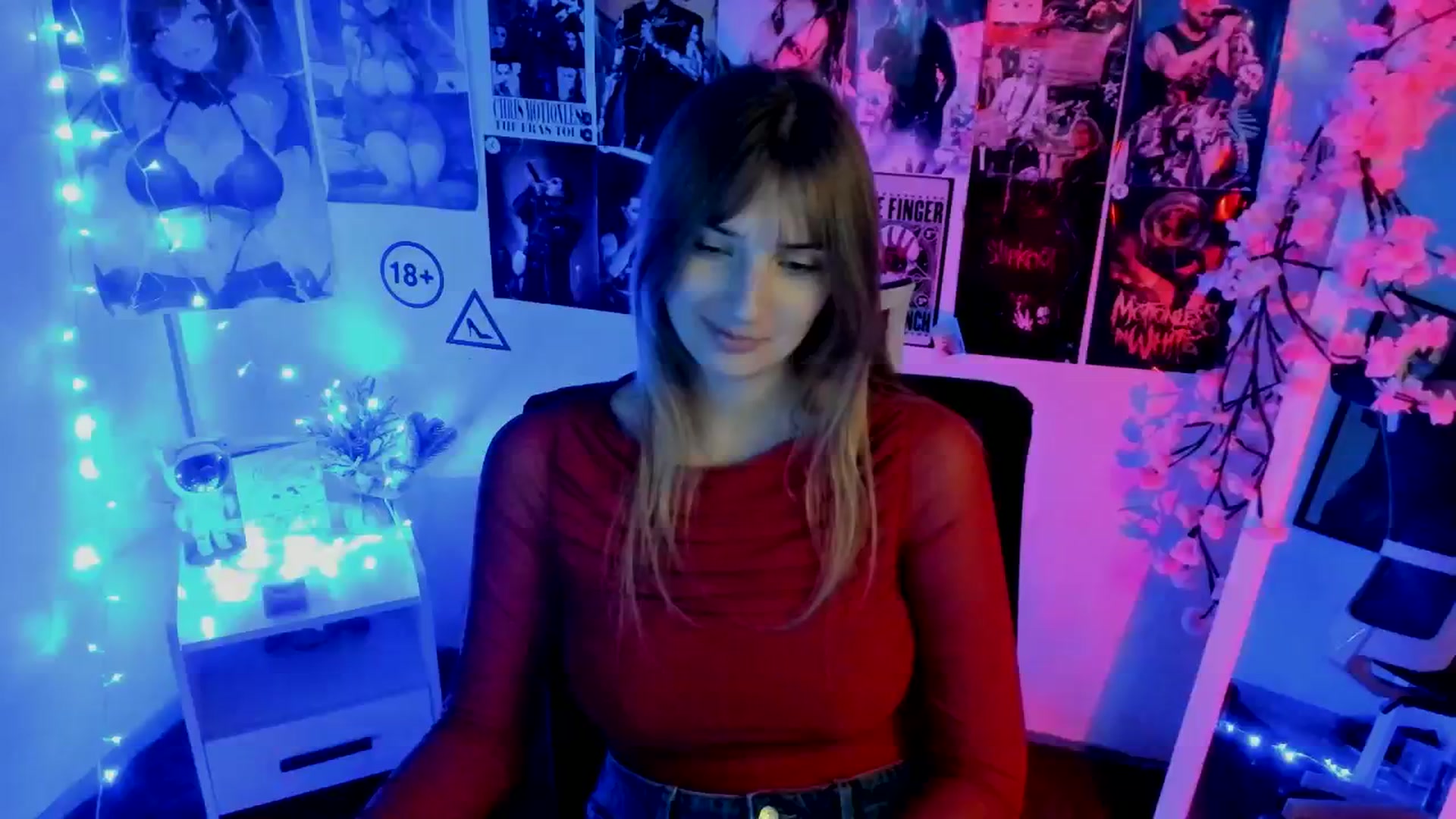 Gallery image thumbnail from Lisa_Star_'s myfreecams stream on, 11/22/2025, 17:28 image 12 of 20
