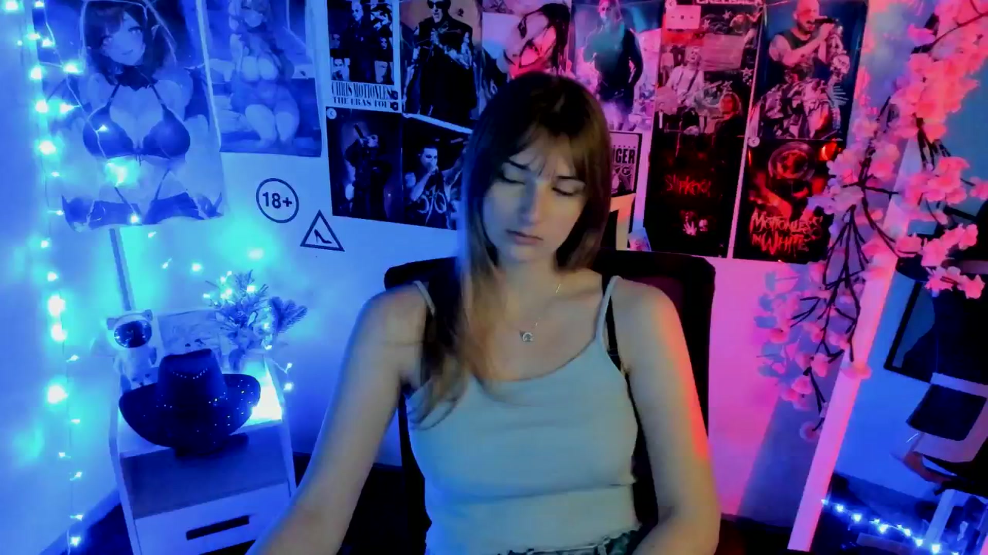 Gallery image thumbnail from Lisa_Star_'s myfreecams stream on, 11/23/2025, 14:37 image 8 of 20