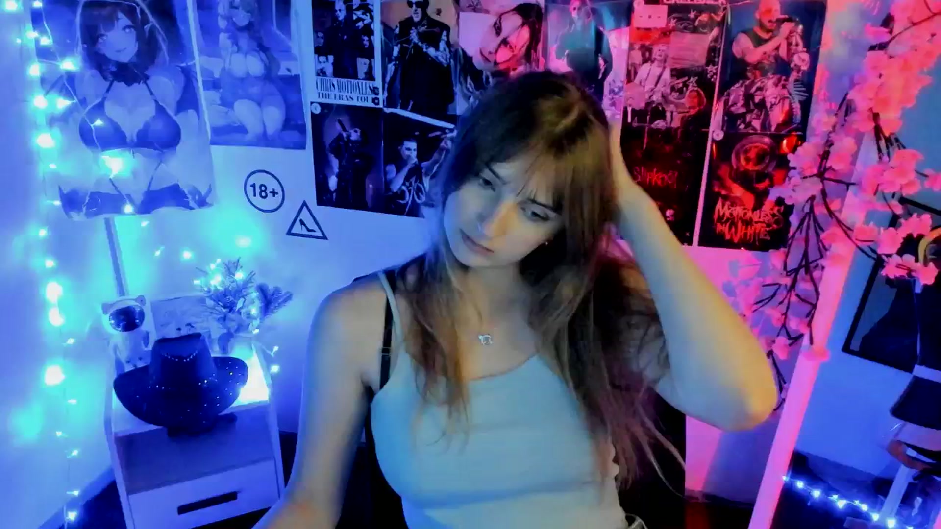 Gallery image thumbnail from Lisa_Star_'s myfreecams stream on, 11/23/2025, 14:37 image 15 of 20