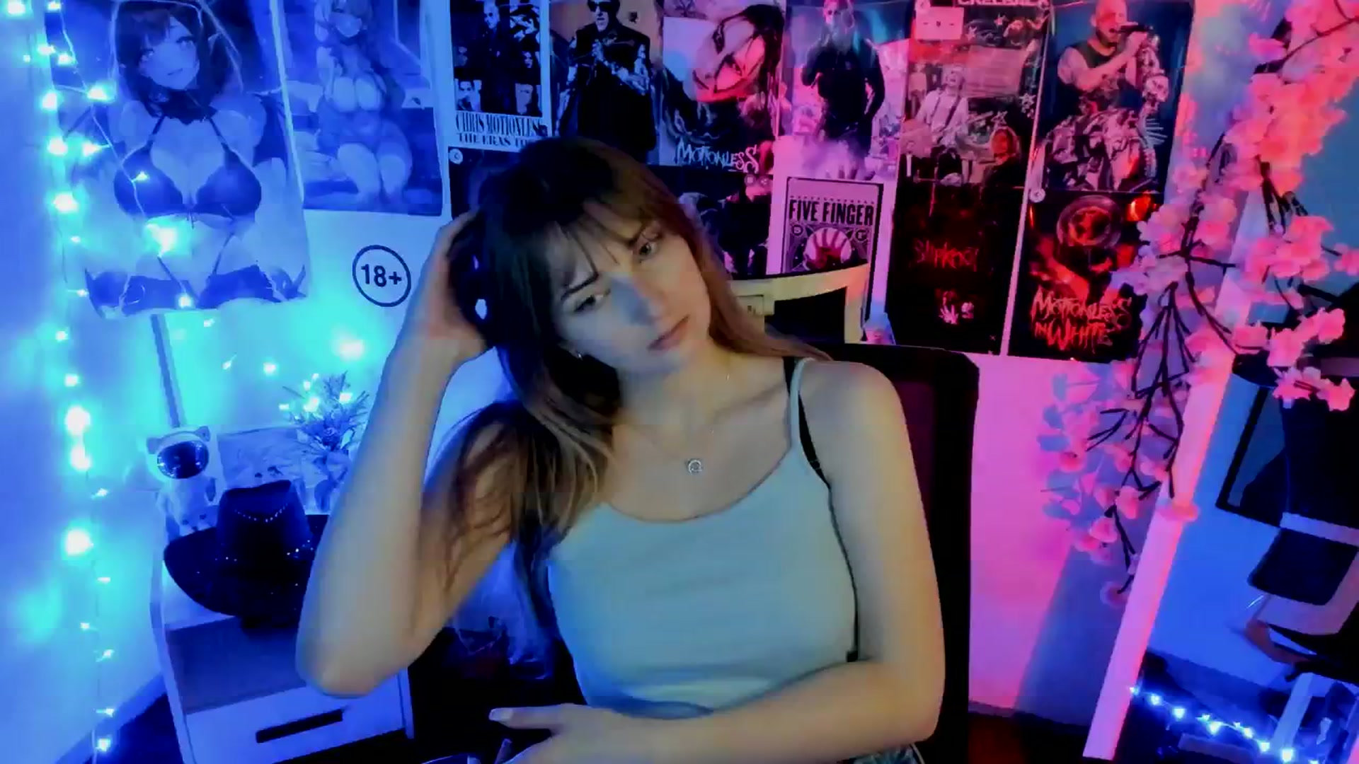 Gallery image thumbnail from Lisa_Star_'s myfreecams stream on, 11/23/2025, 14:37 image 2 of 20