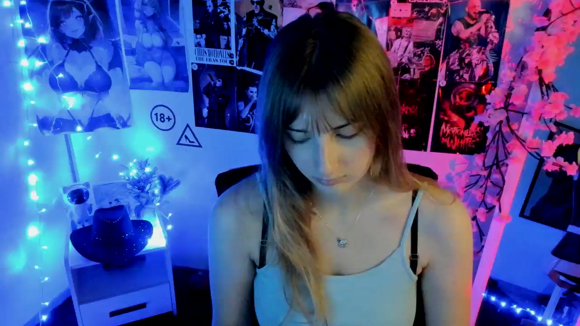 Gallery image thumbnail from Lisa_Star_'s myfreecams stream on, 11/23/2025, 14:37 image 17 of 20