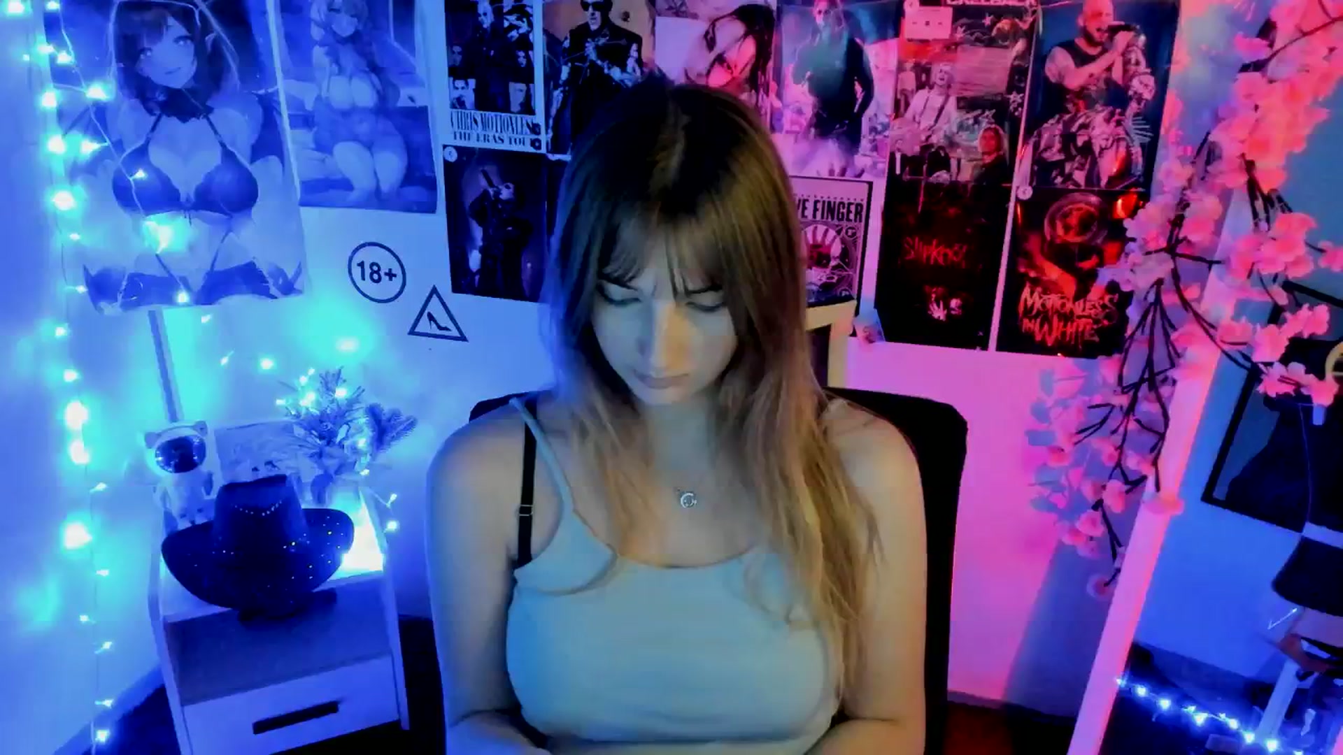 Gallery image thumbnail from Lisa_Star_'s myfreecams stream on, 11/23/2025, 15:43 image 14 of 20