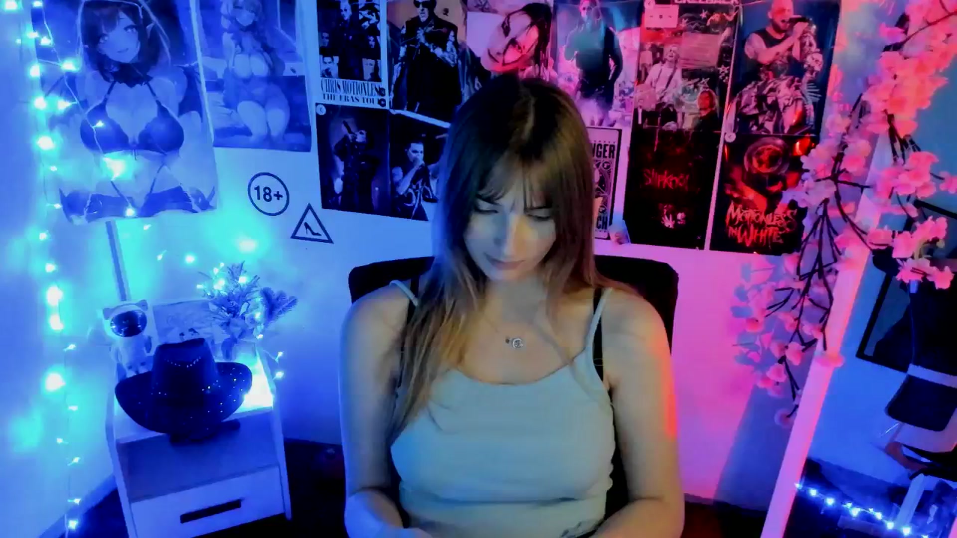 Gallery image thumbnail from Lisa_Star_'s myfreecams stream on, 11/23/2025, 15:43 image 16 of 20
