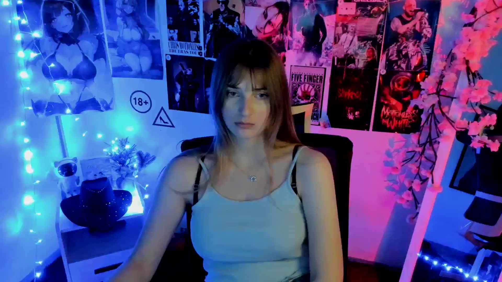 Gallery image thumbnail from Lisa_Star_'s myfreecams stream on, 11/23/2025, 15:43 image 17 of 20