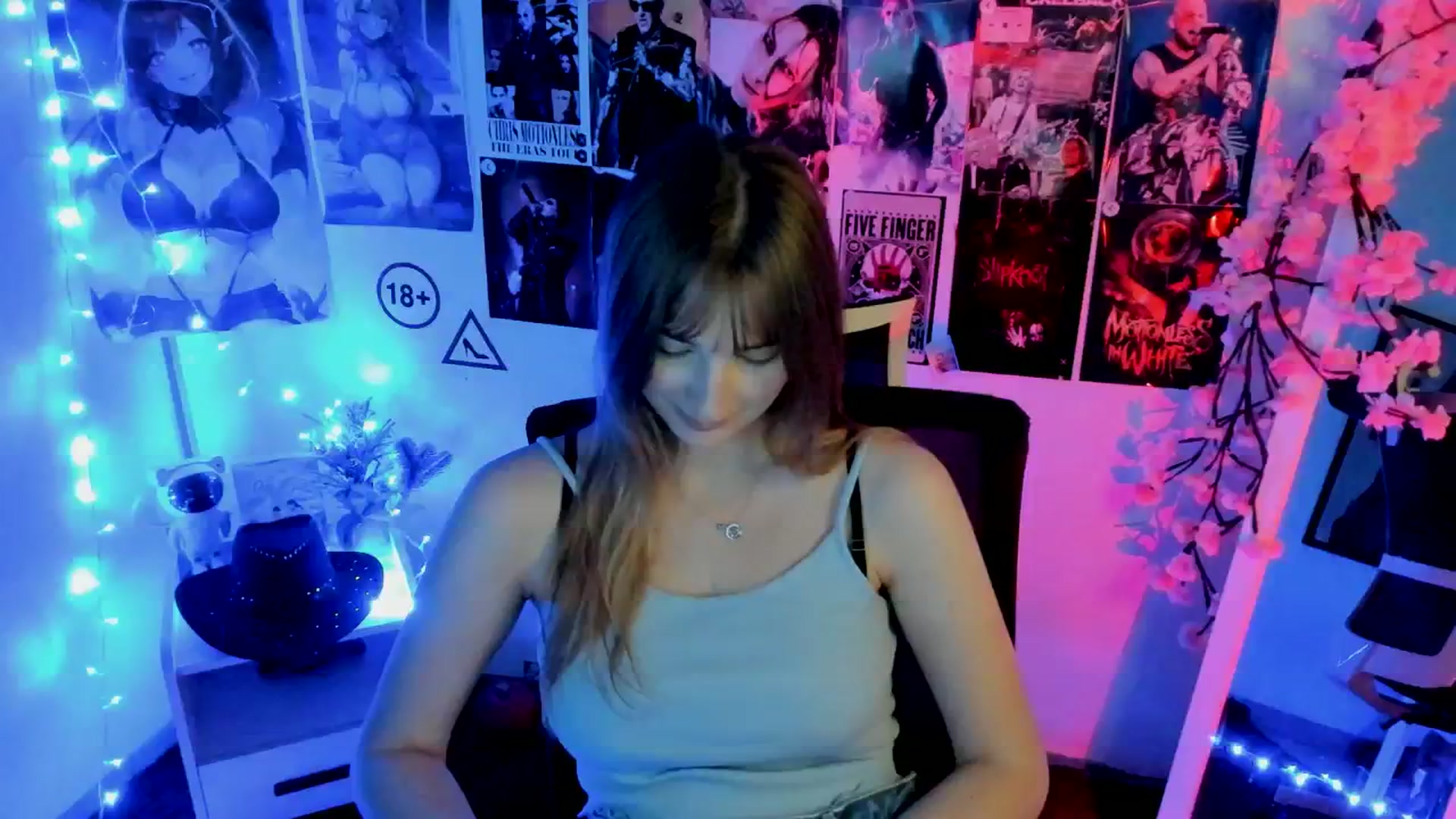 Gallery image thumbnail from Lisa_Star_'s myfreecams stream on, 11/23/2025, 15:43 image 19 of 20