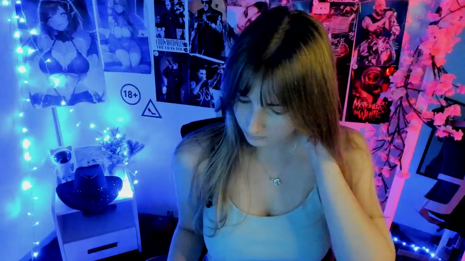 Gallery image thumbnail from Lisa_Star_'s myfreecams stream on, 11/23/2025, 17:14 image 15 of 20