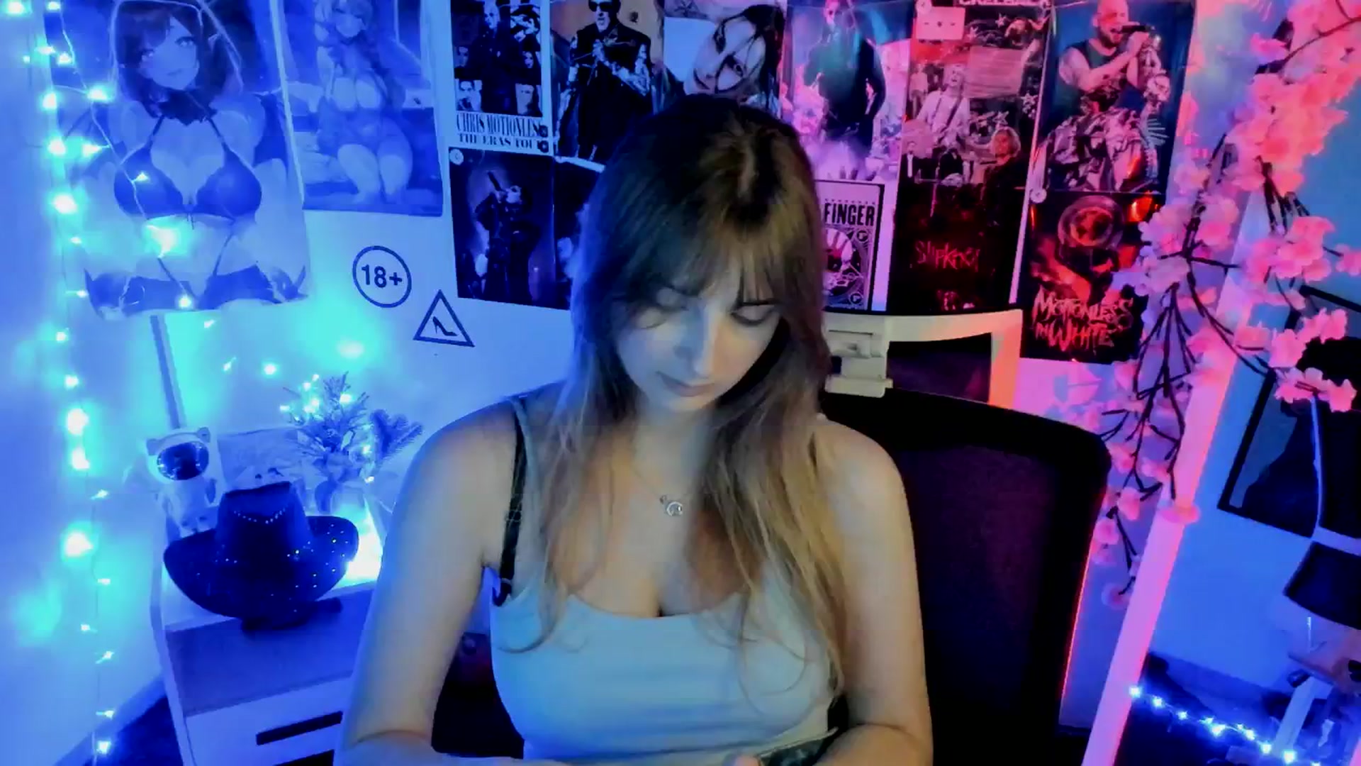 Gallery image thumbnail from Lisa_Star_'s myfreecams stream on, 11/23/2025, 17:14 image 9 of 20