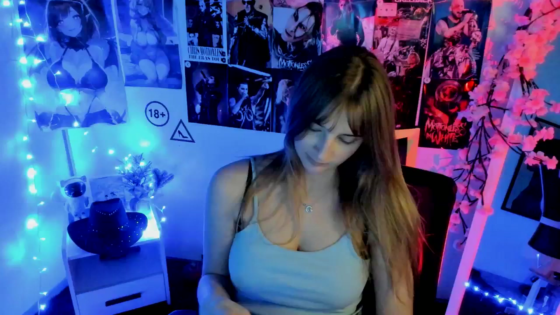 Gallery image thumbnail from Lisa_Star_'s myfreecams stream on, 11/23/2025, 17:14 image 8 of 20