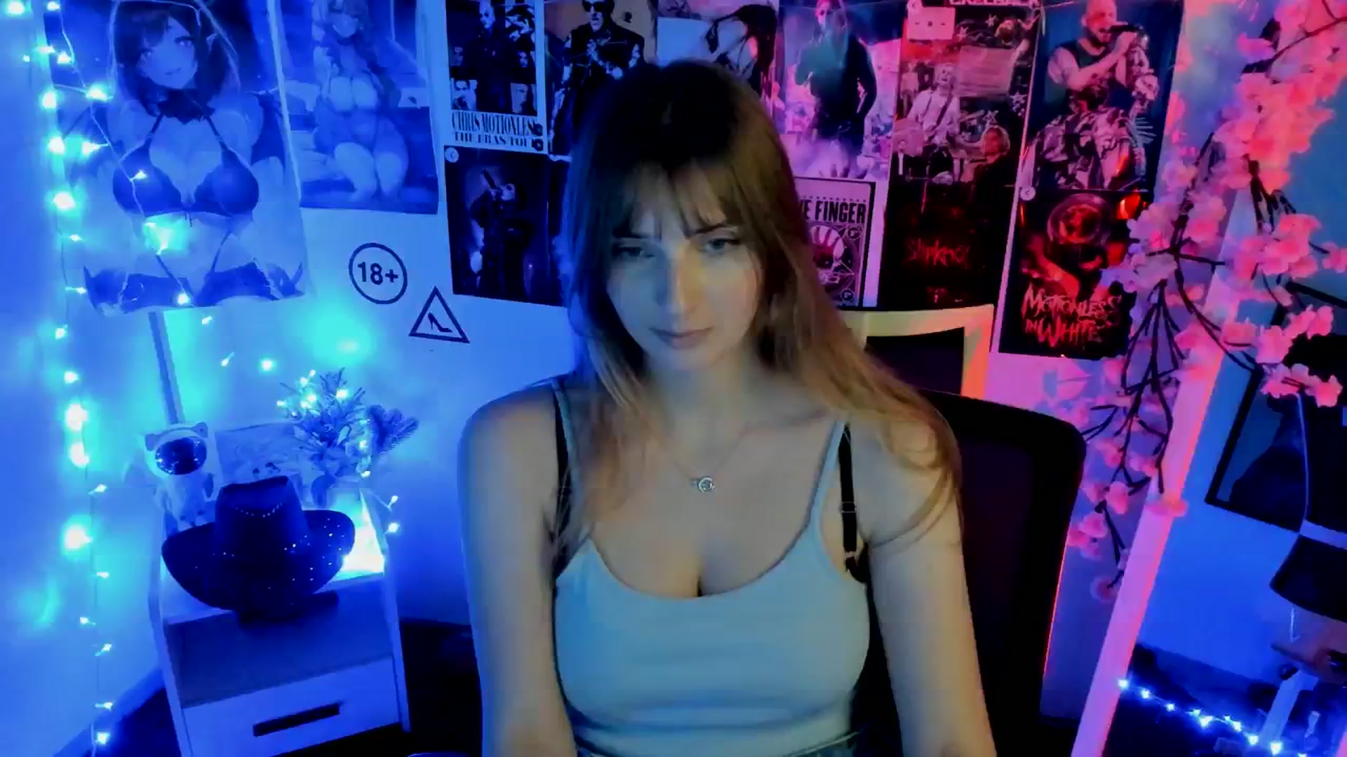 Gallery image thumbnail from Lisa_Star_'s myfreecams stream on, 11/23/2025, 17:14 image 4 of 20