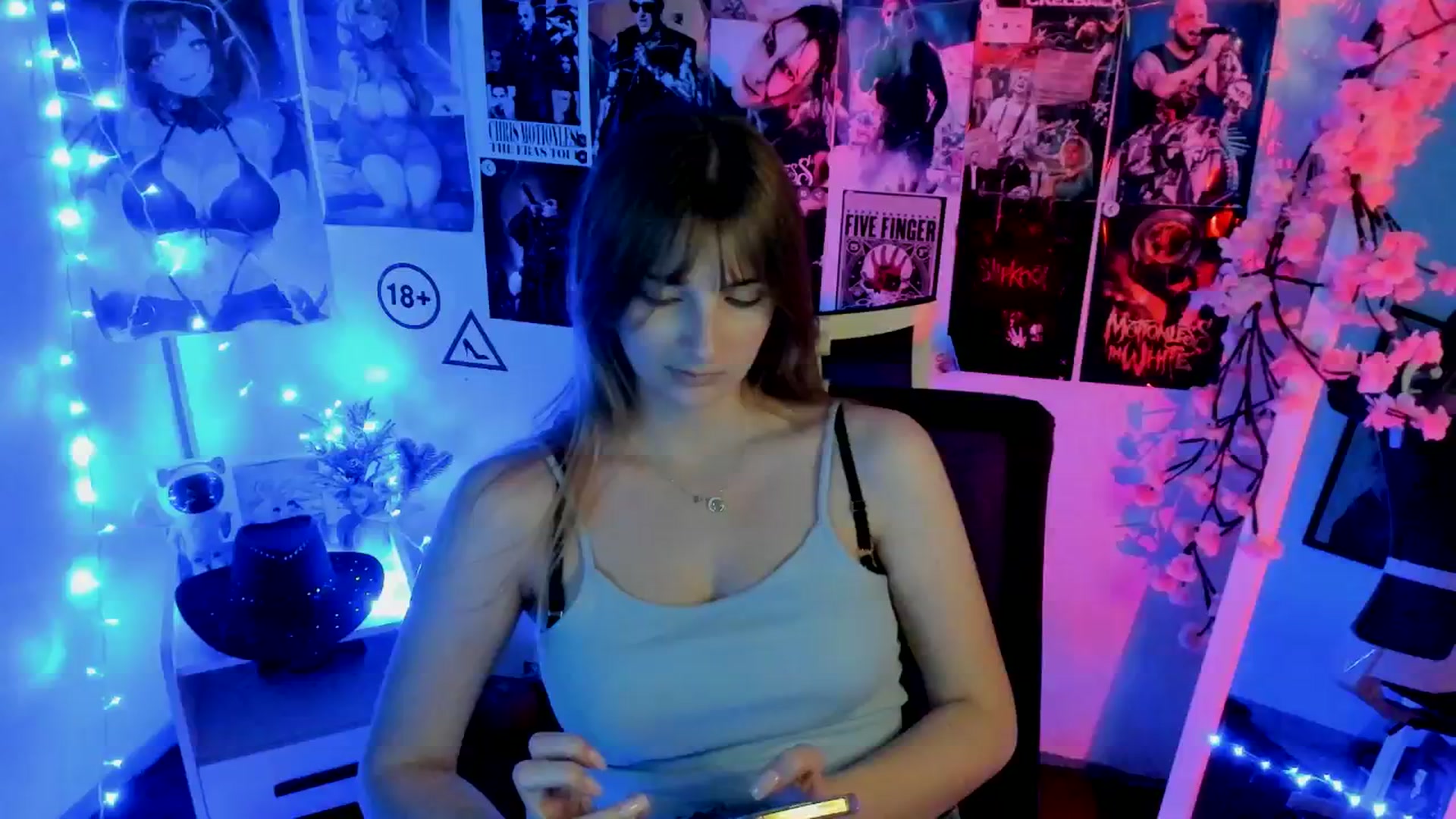 Gallery image thumbnail from Lisa_Star_'s myfreecams stream on, 11/23/2025, 17:14 image 13 of 20