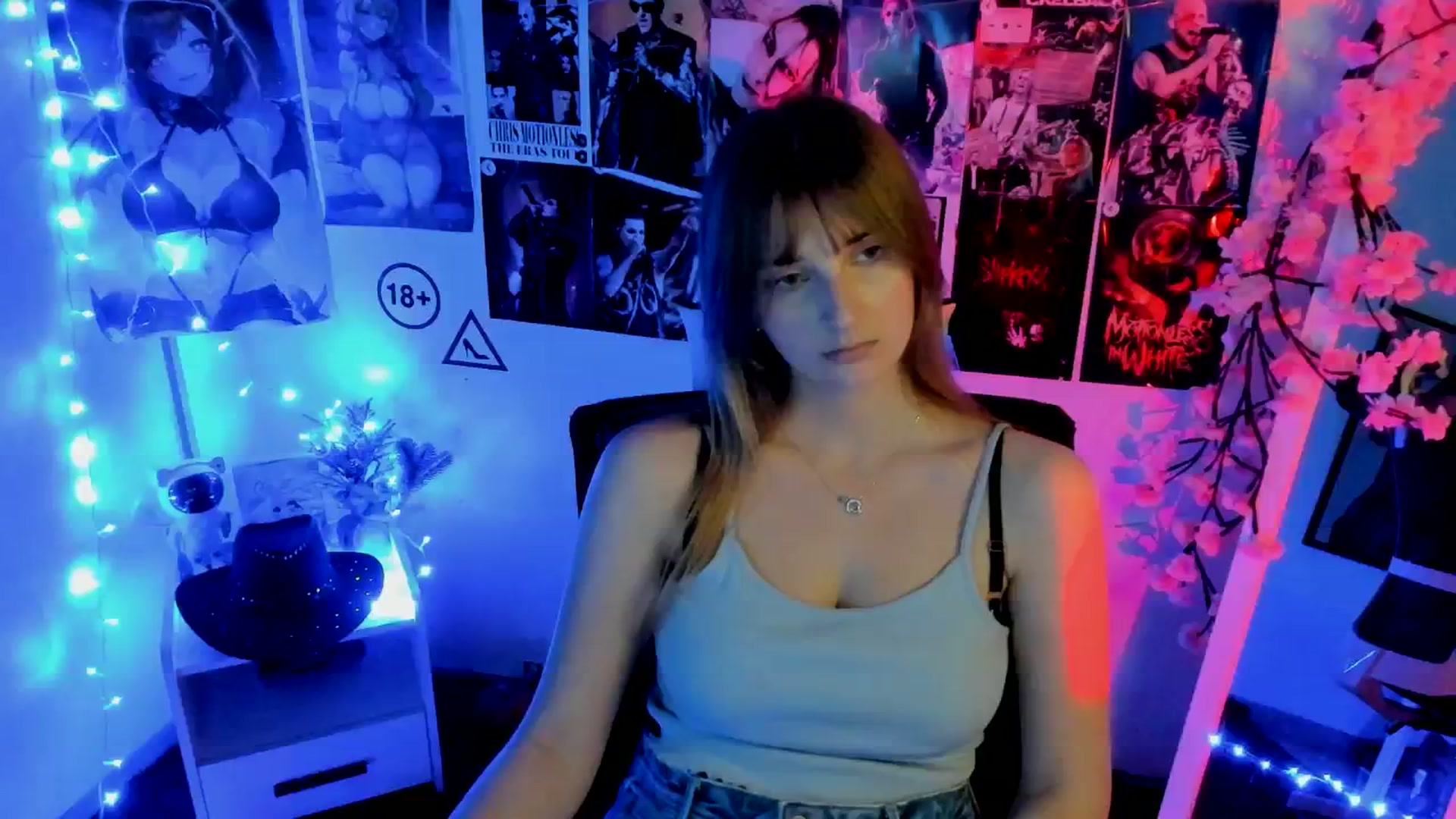 Gallery image thumbnail from Lisa_Star_'s myfreecams stream on, 11/23/2025, 17:14 image 14 of 20