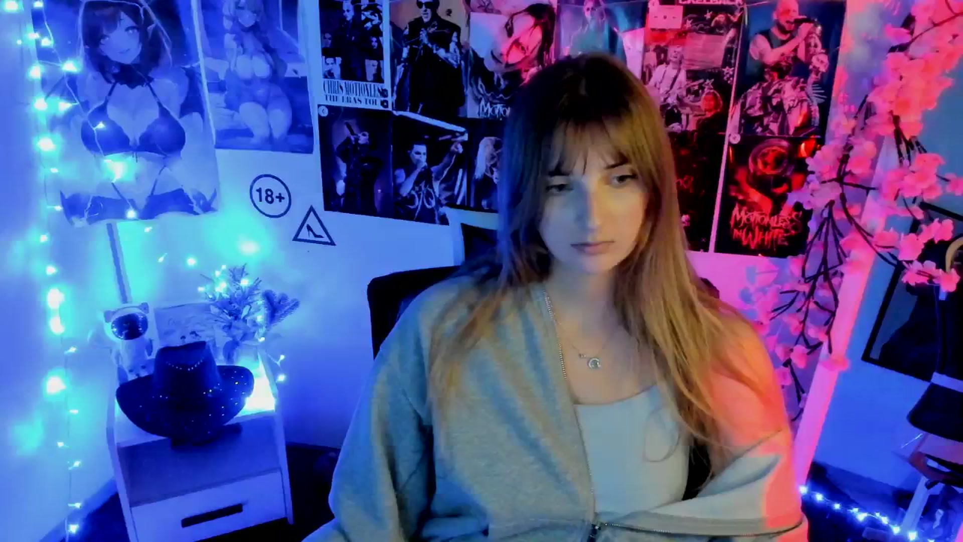 Gallery image thumbnail from Lisa_Star_'s myfreecams stream on, 11/23/2025, 17:44 image 13 of 20