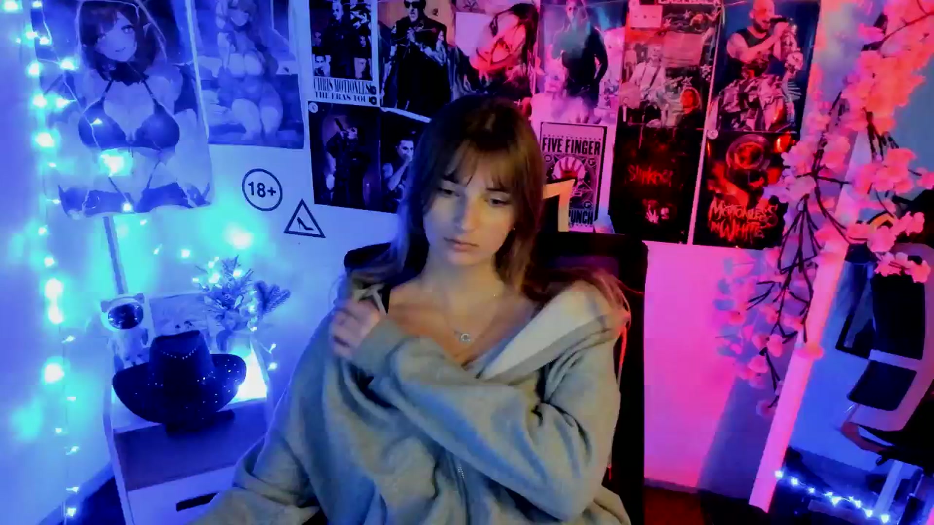 Gallery image thumbnail from Lisa_Star_'s myfreecams stream on, 11/23/2025, 17:44 image 1 of 20