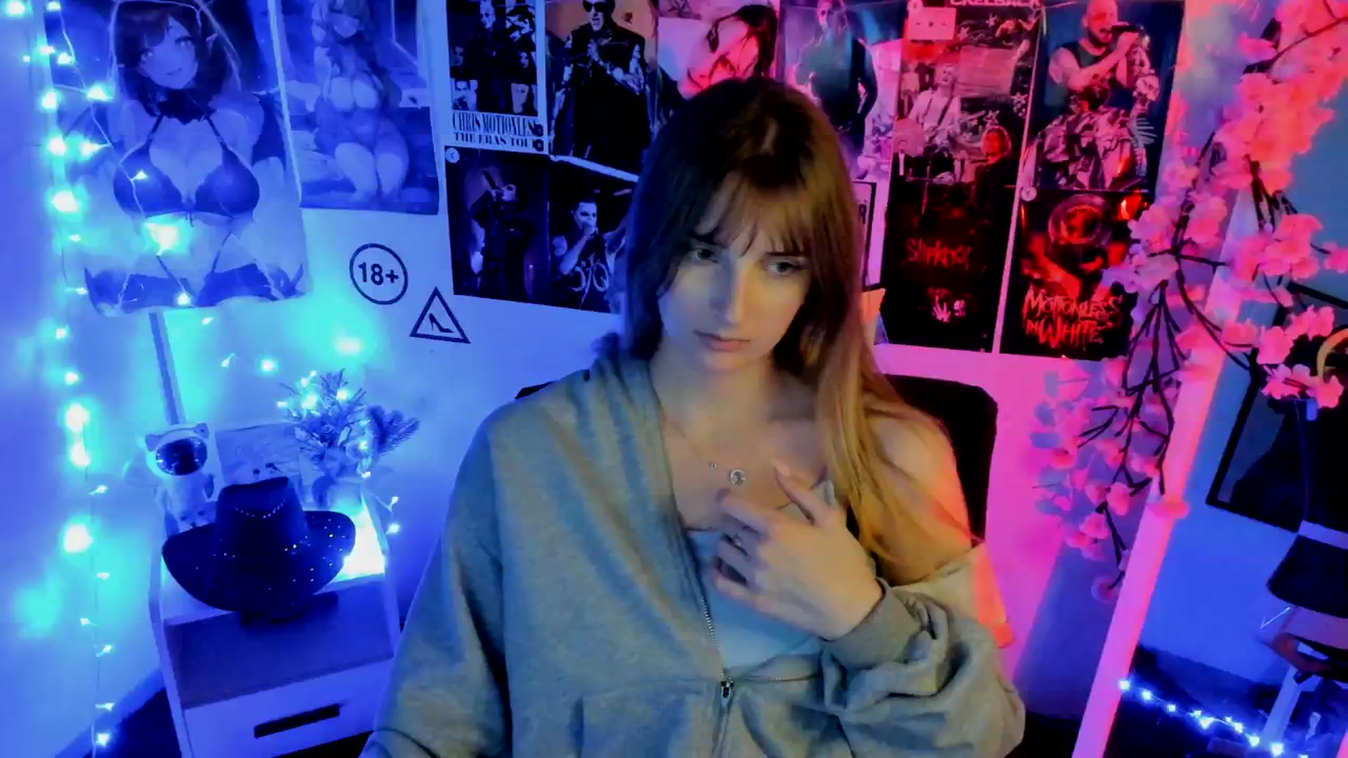 Gallery image thumbnail from Lisa_Star_'s myfreecams stream on, 11/23/2025, 17:44 image 8 of 20
