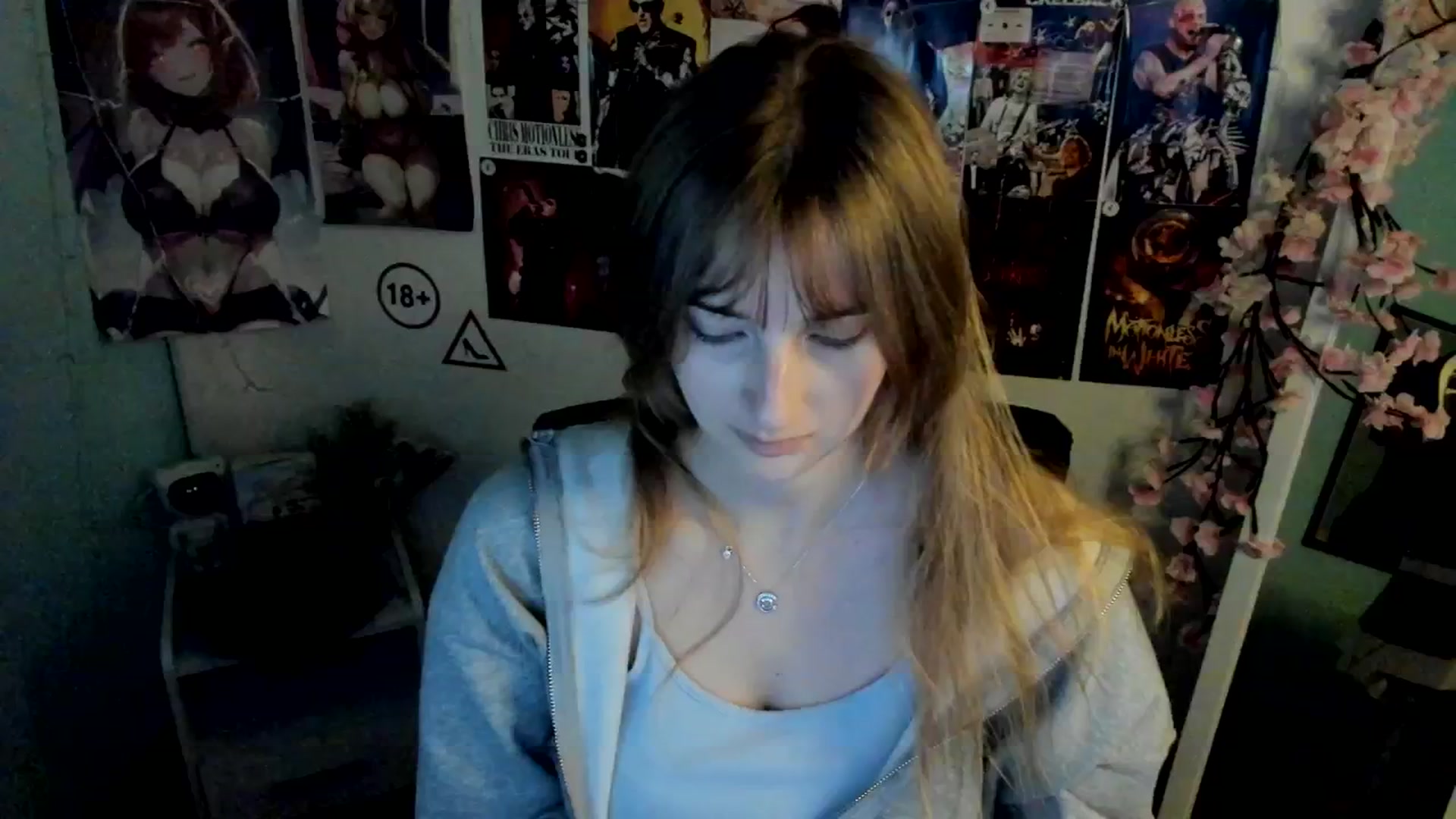 Gallery image thumbnail from Lisa_Star_'s myfreecams stream on, 11/23/2025, 18:47 image 18 of 20