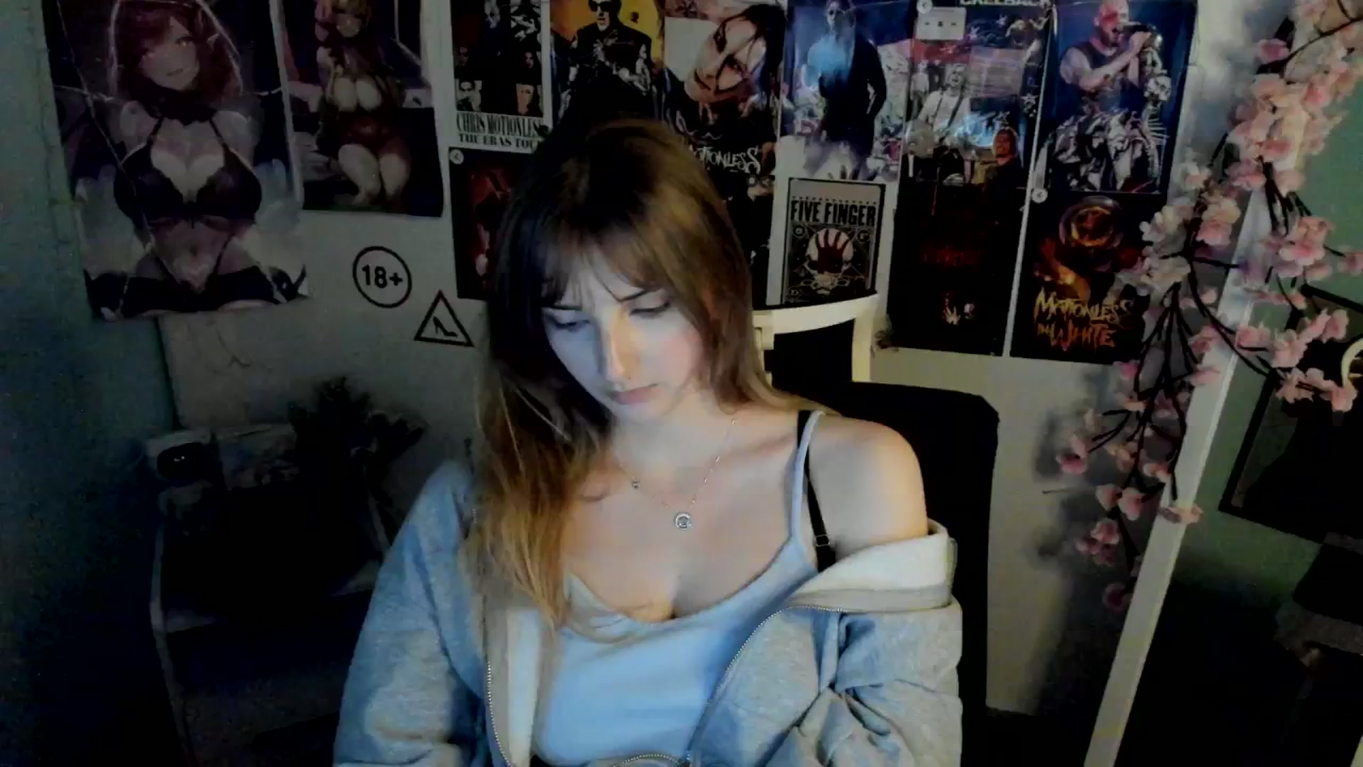 Gallery image thumbnail from Lisa_Star_'s myfreecams stream on, 11/23/2025, 18:47 image 14 of 20