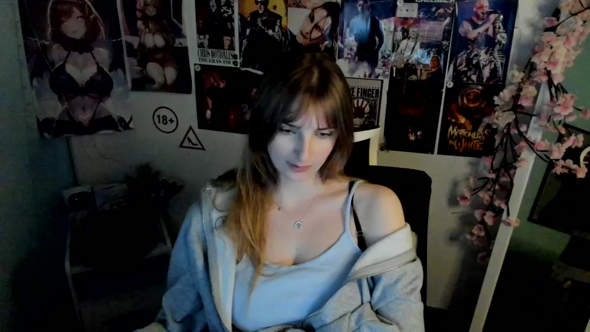 Gallery image thumbnail from Lisa_Star_'s myfreecams stream on, 11/23/2025, 18:47 image 15 of 20