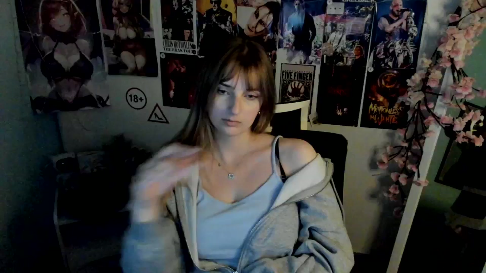 Gallery image thumbnail from Lisa_Star_'s myfreecams stream on, 11/23/2025, 18:47 image 20 of 20