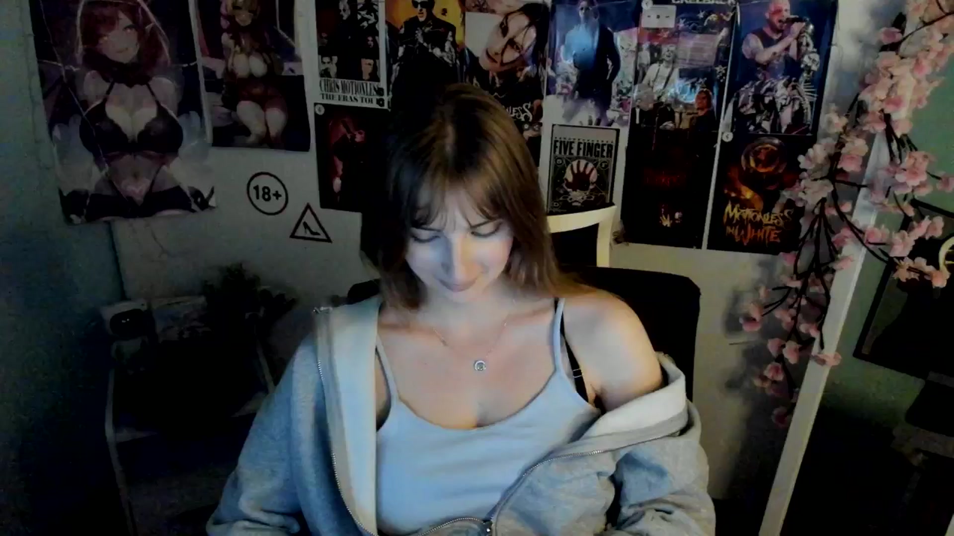 Gallery image thumbnail from Lisa_Star_'s myfreecams stream on, 11/23/2025, 18:47 image 13 of 20