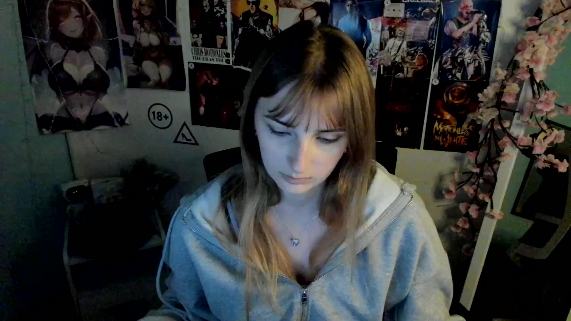 Gallery image thumbnail from Lisa_Star_'s myfreecams stream on, 11/23/2025, 18:47 image 1 of 20