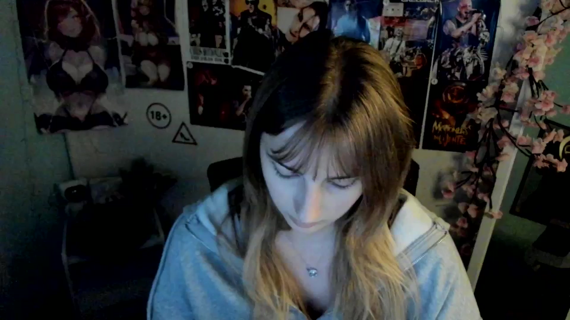 Gallery image thumbnail from Lisa_Star_'s myfreecams stream on, 11/23/2025, 18:47 image 4 of 20