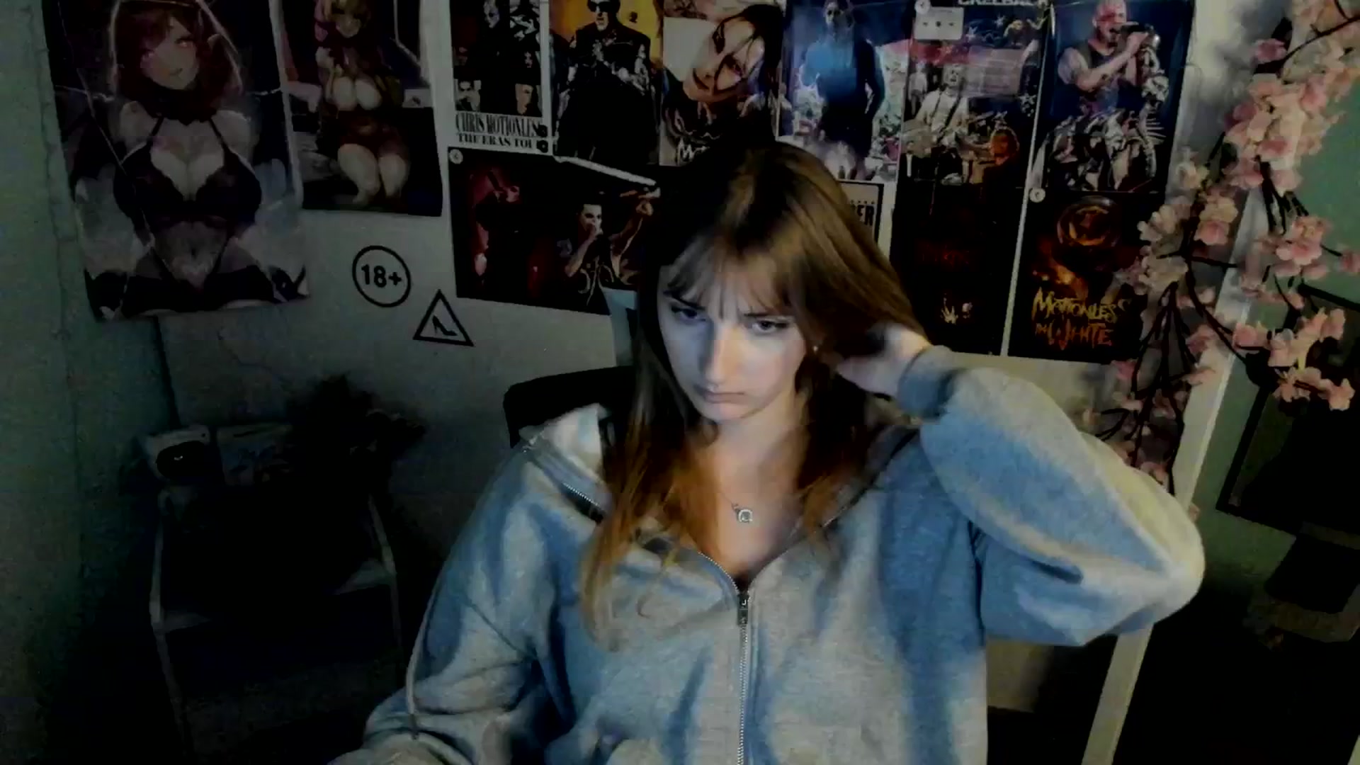 Gallery image thumbnail from Lisa_Star_'s myfreecams stream on, 11/23/2025, 18:47 image 6 of 20