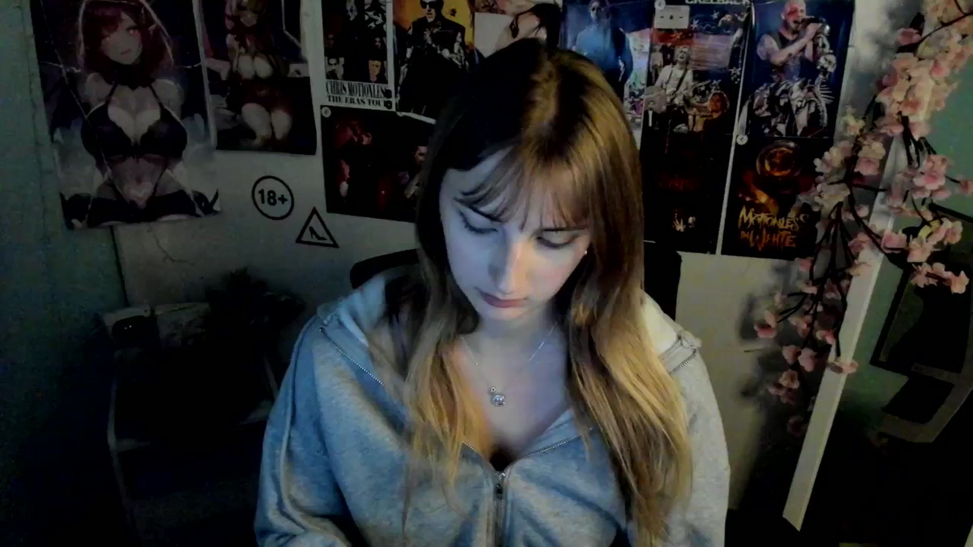 Gallery image thumbnail from Lisa_Star_'s myfreecams stream on, 11/23/2025, 18:47 image 2 of 20