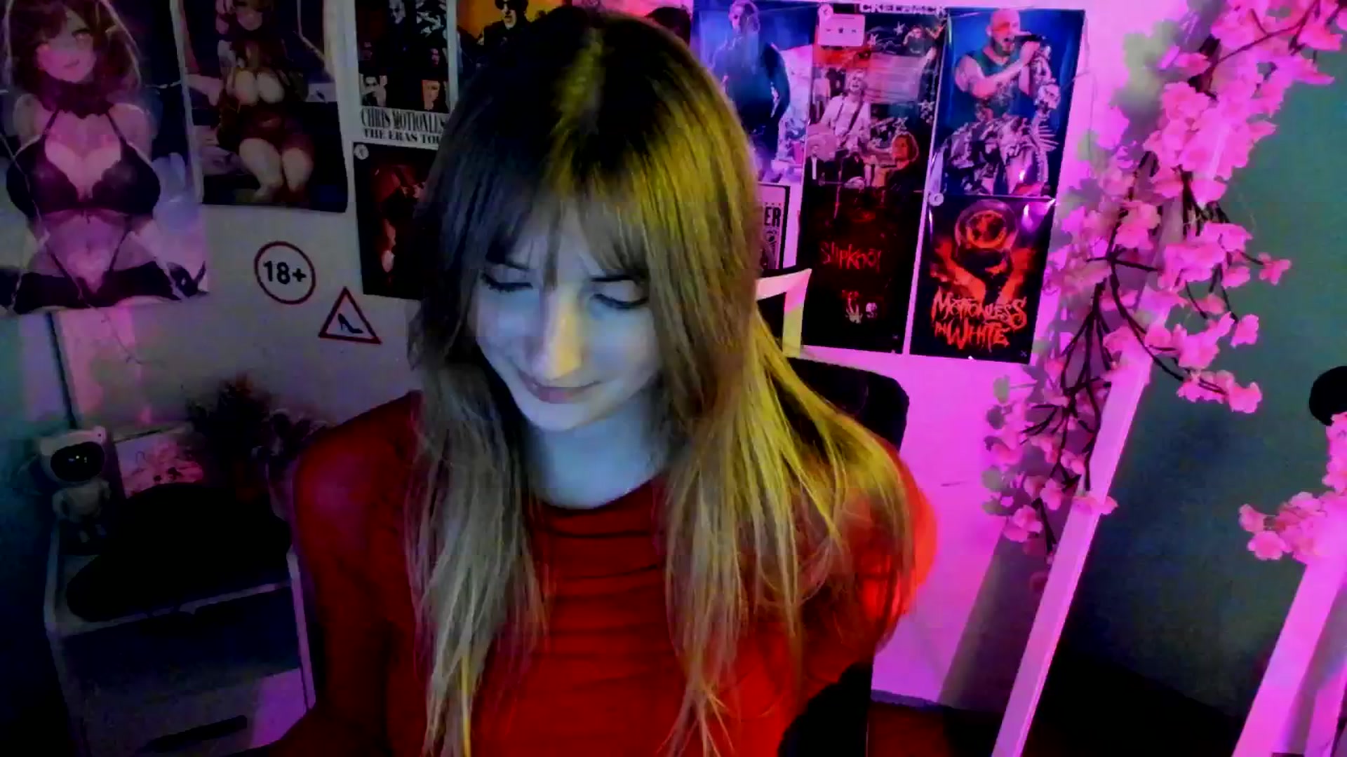 Gallery image thumbnail from Lisa_Star_'s myfreecams stream on, 11/24/2025, 14:32 image 17 of 20