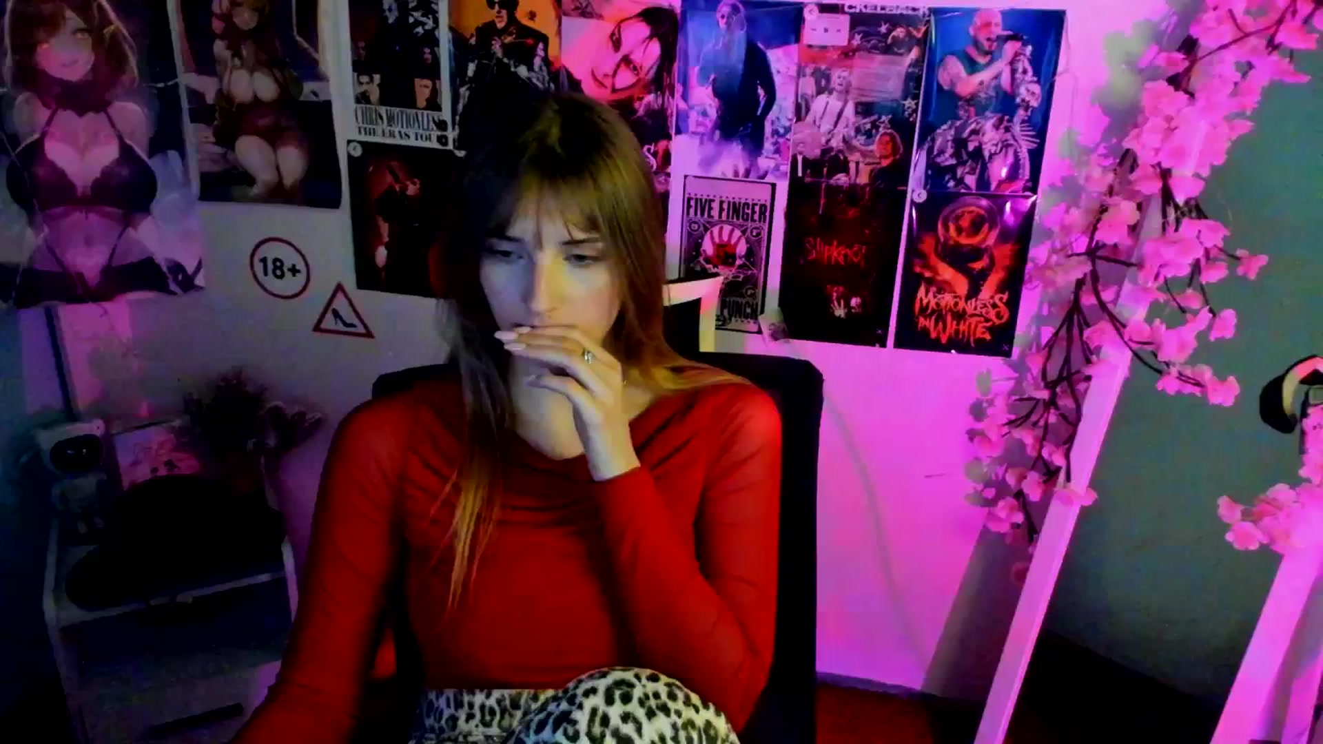 Gallery image thumbnail from Lisa_Star_'s myfreecams stream on, 11/24/2025, 14:32 image 4 of 20
