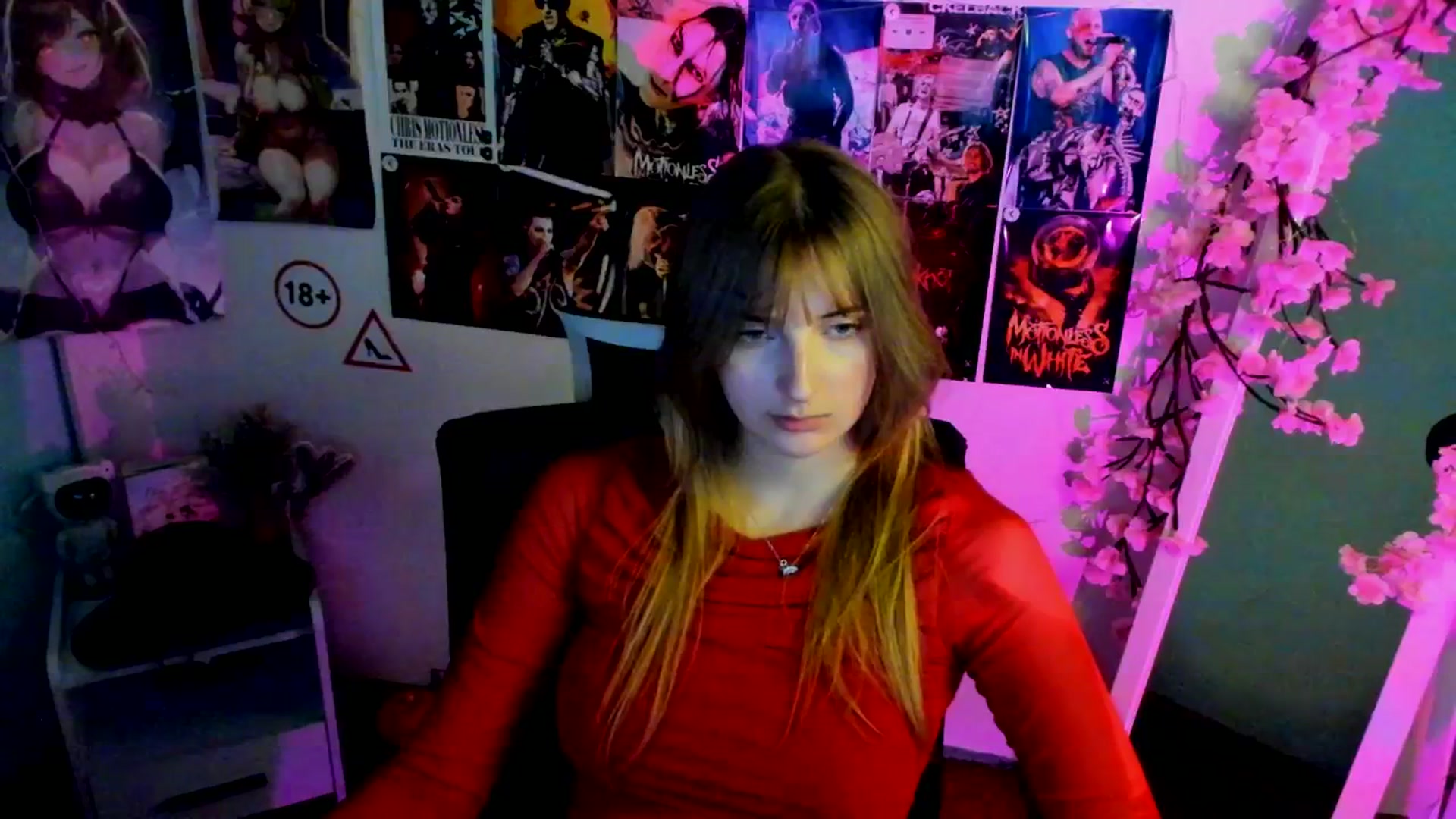 Gallery image thumbnail from Lisa_Star_'s myfreecams stream on, 11/24/2025, 15:38 image 18 of 20