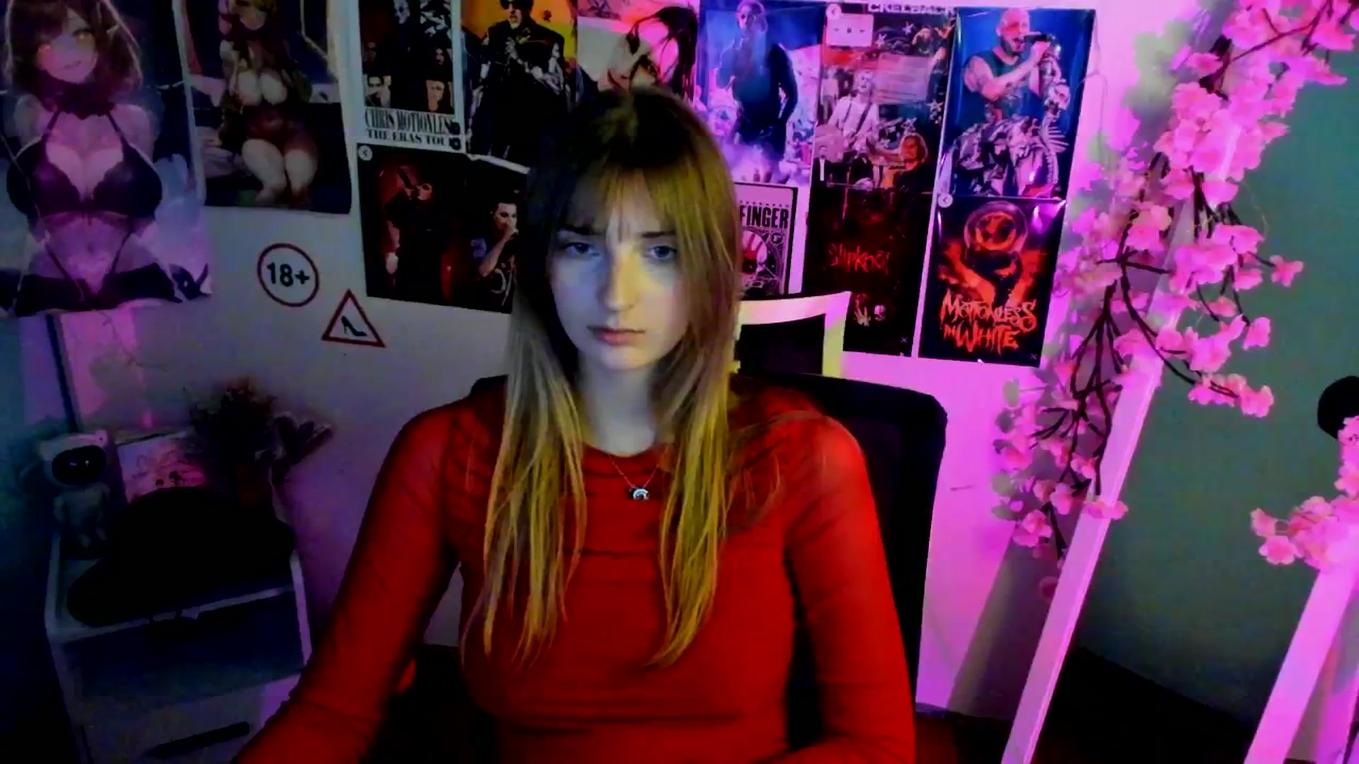 Gallery image thumbnail from Lisa_Star_'s myfreecams stream on, 11/24/2025, 15:38 image 3 of 20