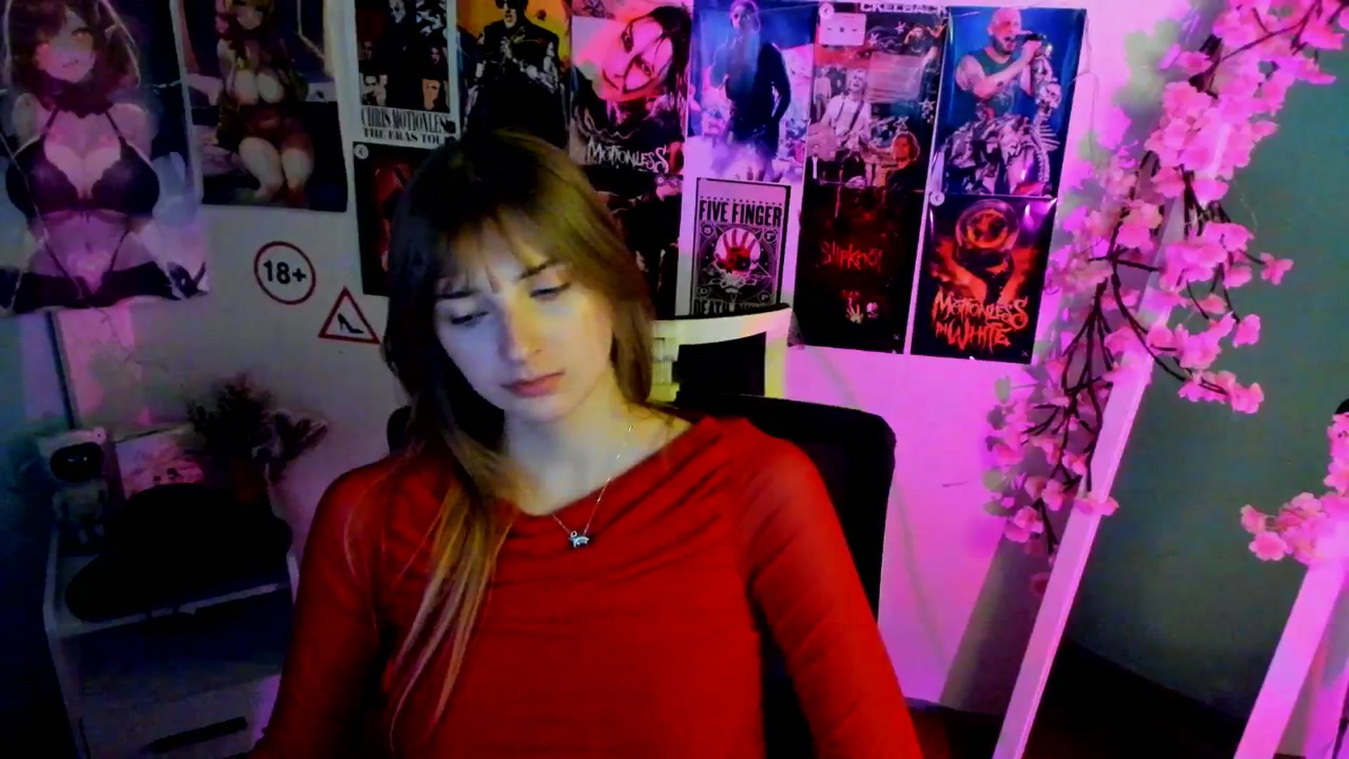 Gallery image thumbnail from Lisa_Star_'s myfreecams stream on, 11/24/2025, 15:38 image 16 of 20