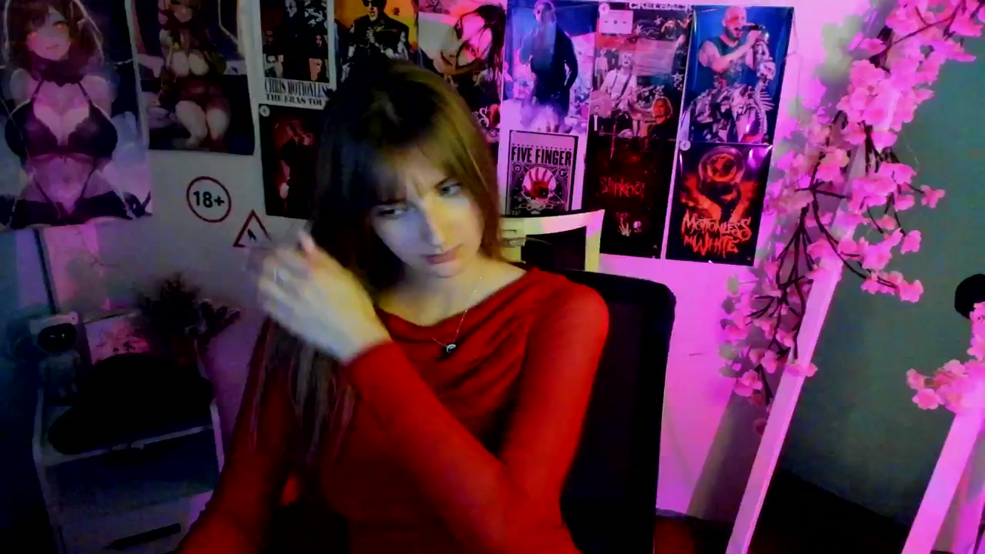 Gallery image thumbnail from Lisa_Star_'s myfreecams stream on, 11/24/2025, 15:38 image 1 of 20