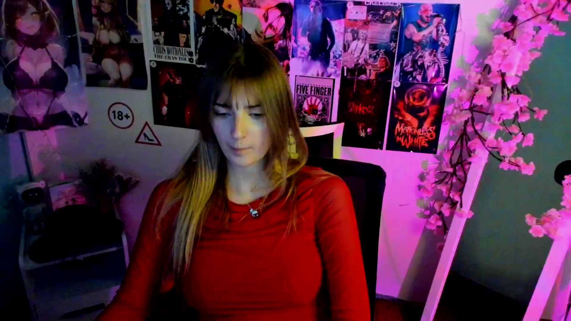 Gallery image thumbnail from Lisa_Star_'s myfreecams stream on, 11/24/2025, 15:38 image 14 of 20