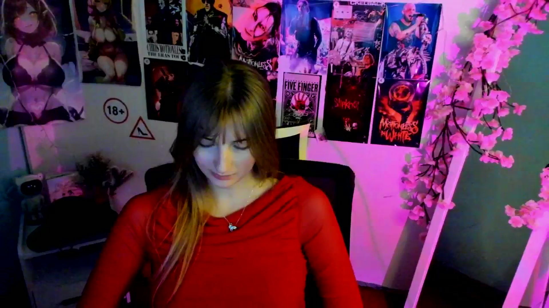 Gallery image thumbnail from Lisa_Star_'s myfreecams stream on, 11/24/2025, 15:38 image 17 of 20